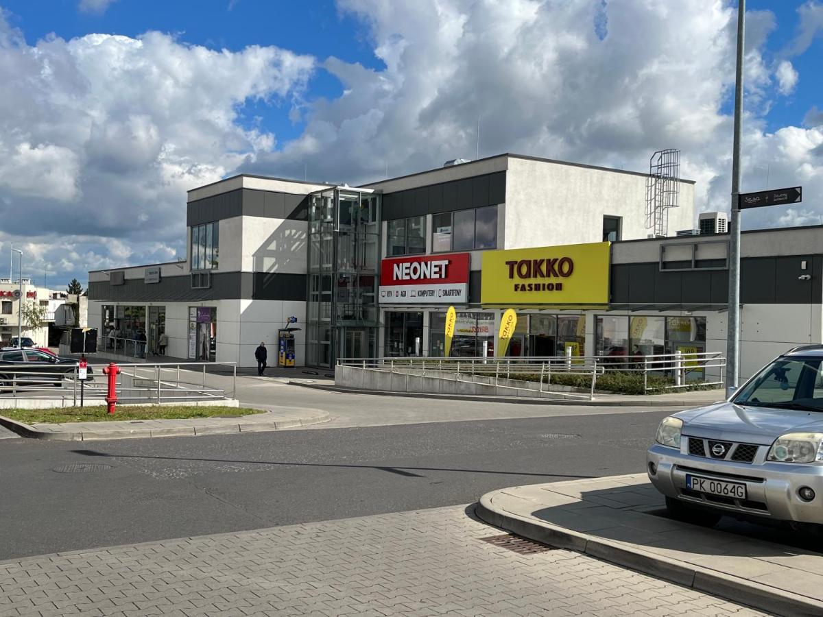 KaliszkiApartament Turkusowyアパートメント エクステリア 写真